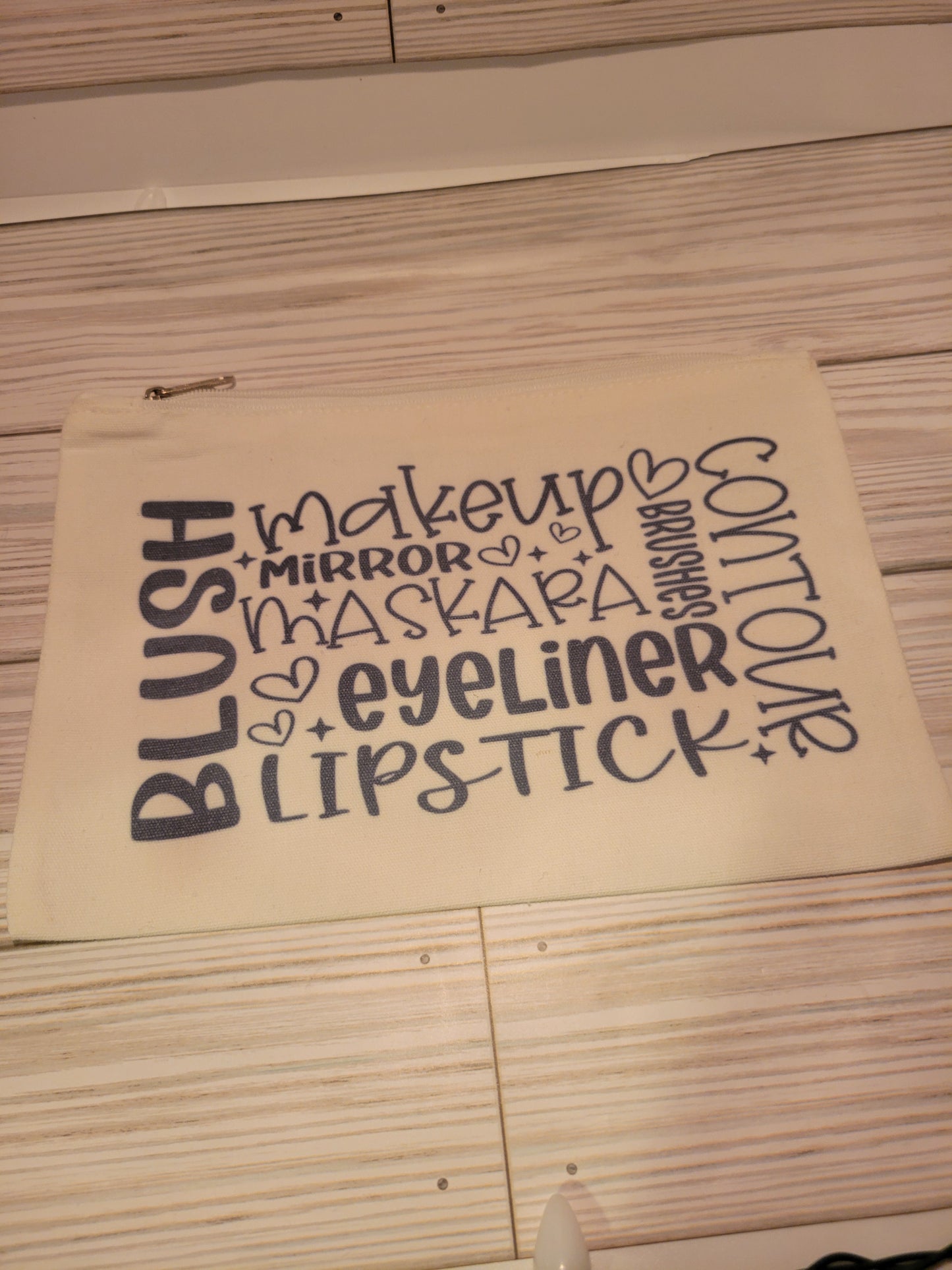 Makeup pouch